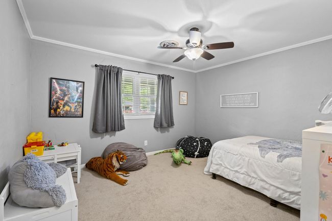 2040 Chevy Chase Ln, House other with 4 bedrooms, 2 bathrooms and 2 parking in Beaumont TX | Image 9