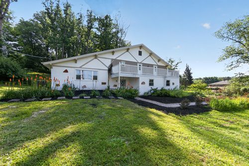 425 Westfield Dr, EXTON, PA, 19341-2032 | Card Image