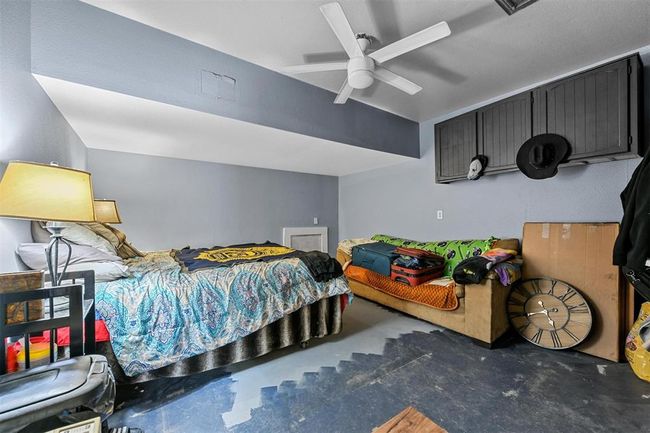 garage conversion that can be man cave or converted back to two car garage, does have ac/heat | Image 7