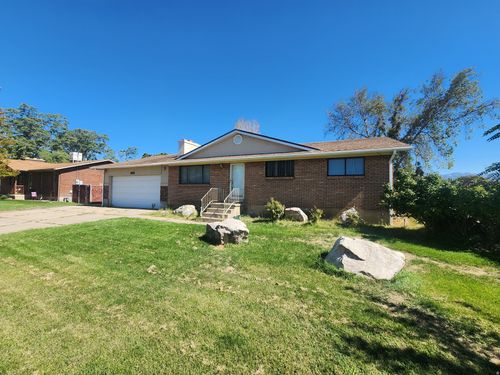 662 N 1500 W, Clinton, UT, 84015-8014 | Card Image