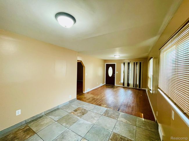 20817 Atlantic Ave, House other with 3 bedrooms, 1 bathrooms and null parking in Warren MI | Image 4