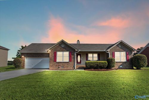 317 Walker Ln, Hazel Green, AL, 35750-7926 | Card Image