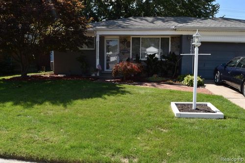 29265 Van Laan Dr, Warren, MI, 48092-2235 | Card Image