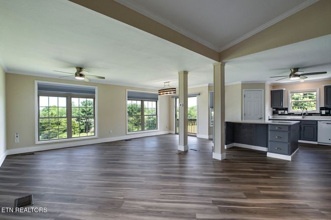 310 Dilegwa Way, Condo with 4 bedrooms, 3 bathrooms and null parking in Loudon TN | Image 5