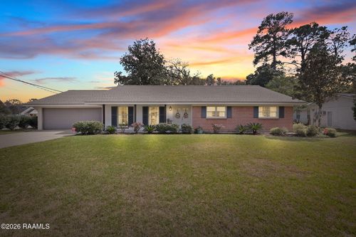 101 S Arlington Dr, Lafayette, LA, 70503-3219 | Card Image