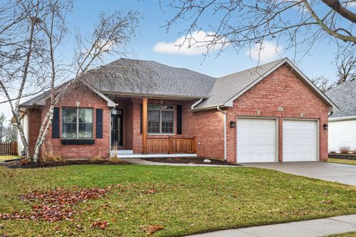 1411 Windfield Dr, Sycamore, IL, 60178-3437 | Card Image