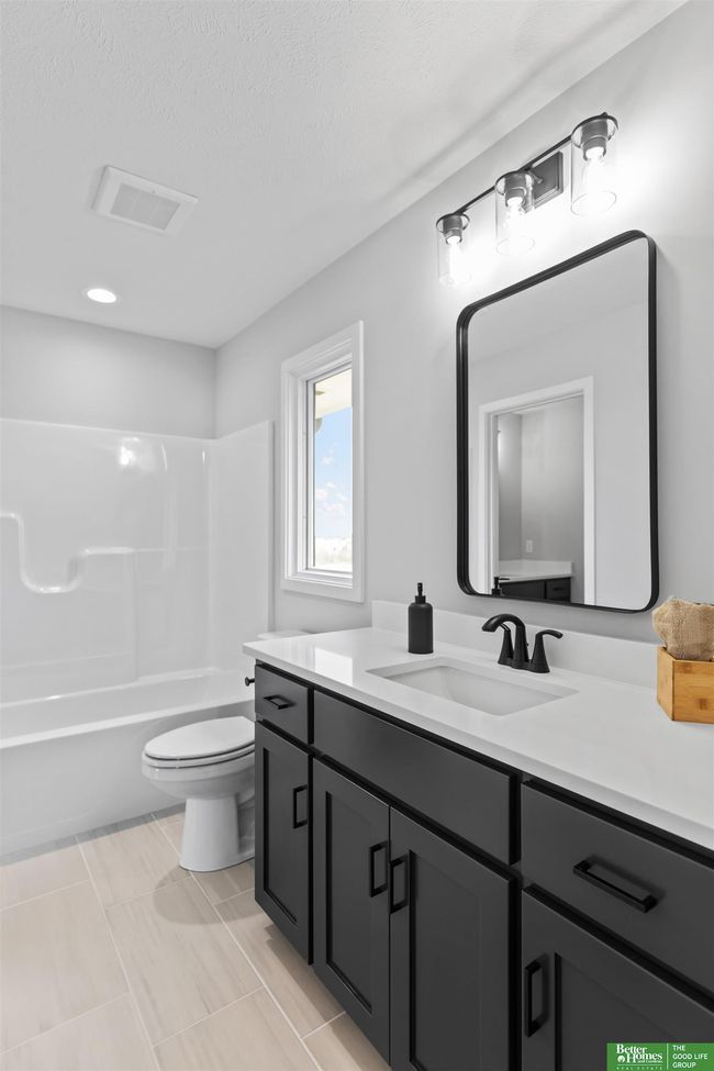 5410 N 196 Th St, House other with 5 bedrooms, 5 bathrooms and 4 parking in Elkhorn NE | Image 26