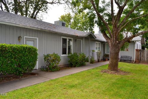 a-and-b-1636 Leonard Rd, Grants Pass, OR, 97527-6226 | Card Image