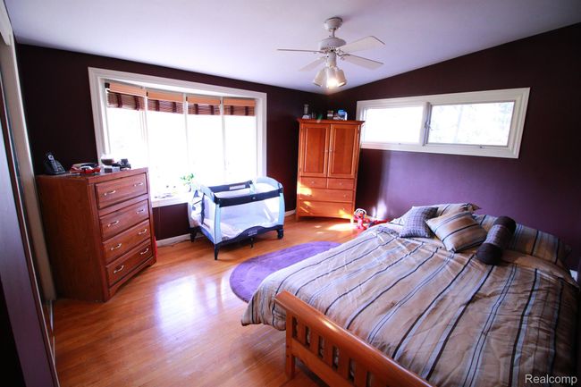 2668 Bay Dr, House other with 3 bedrooms, 3 bathrooms and null parking in West Bloomfield MI | Image 8