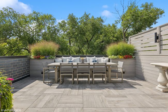 2 - 2633 N Mildred Ave, Condo with 4 bedrooms, 3 bathrooms and 1 parking in CHICAGO IL | Image 32