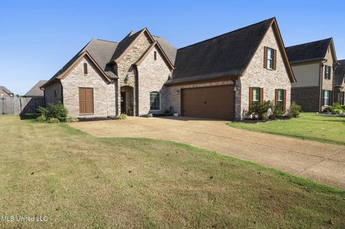 1098 Broadwing Cir S, Olive Branch, MS, 38654-9548 | Card Image
