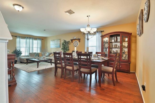 21711 Cascade Hollow Ln, House other with 5 bedrooms, 3 bathrooms and 2 parking in Spring TX | Image 4