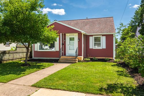 2332 Ferry St, La Crosse, WI, 54601-5144 | Card Image