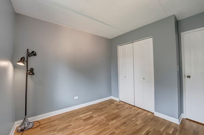 APT-214 - 5550 Astor Ln, Condo with 2 bedrooms, 1 bathrooms and 2 parking in Rolling Meadows IL | Image 14