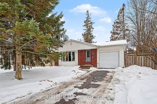 15 Wedgewood Cres, Gloucester, ON, K1B4B5 | Card Image