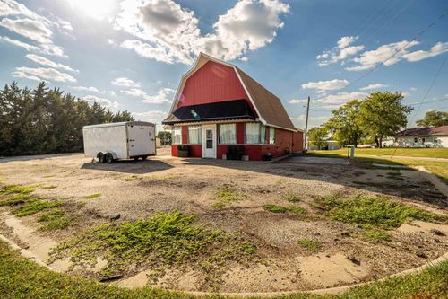 308 23rd St, Belleville, KS, 66935-2158 | Card Image