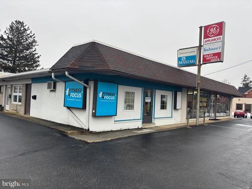 5939 Main St, EAST PETERSBURG, PA, 17520-1519 | Card Image