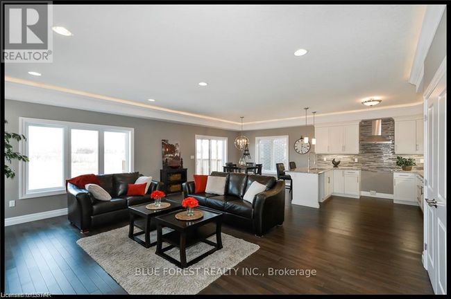 68 5 Stakes St, House other with 4 bedrooms, 3 bathrooms and 7 parking in St Thomas ON | Image 9