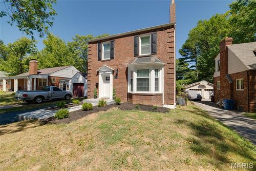 6911 Reder Ave, Saint Louis, MO, 63121-3411 | Card Image
