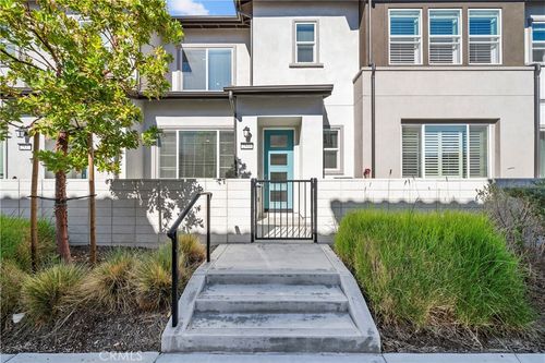 2533 Little Rock Ln, Simi Valley, CA, 93065-1354 | Card Image