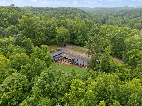 424 Stewart Frk, Irvine, KY, 40336-8630 | Card Image