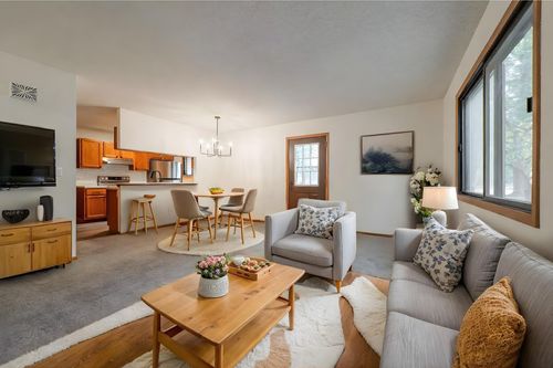 5-1281 Greenbriar Ct, White Bear Tp, MN, 55110-2296 | Card Image