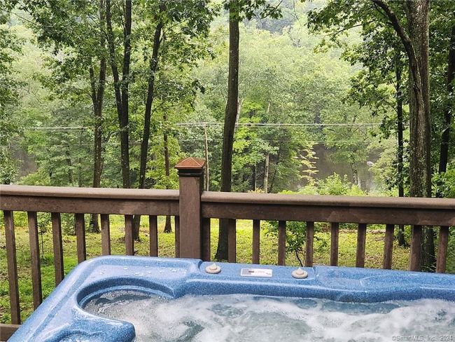 229 New Rd, House other with 2 bedrooms, 3 bathrooms and null parking in Avon CT | Image 17