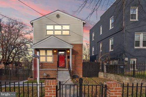 4410 Foote St Ne, WASHINGTON, DC, 20019-4727 | Card Image