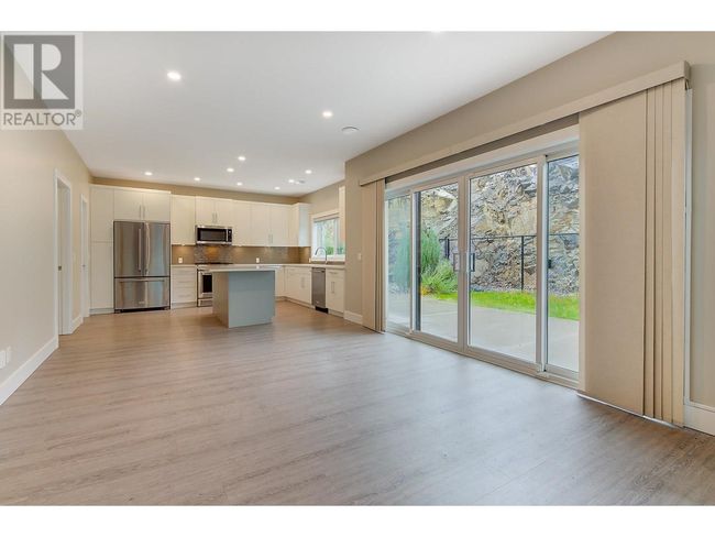 788 Acadia St, House other with 4 bedrooms, 3 bathrooms and 2 parking in Kelowna BC | Image 10