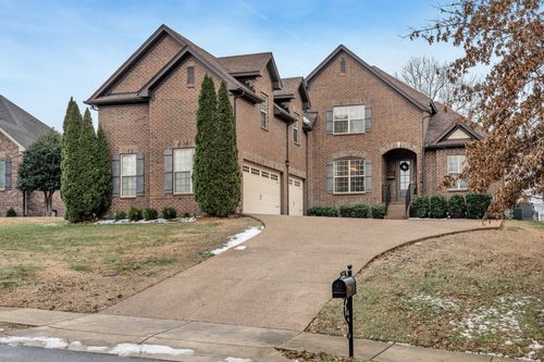 1006 Tower Hill Ln, Hendersonville, TN, 37075-9610 | Card Image