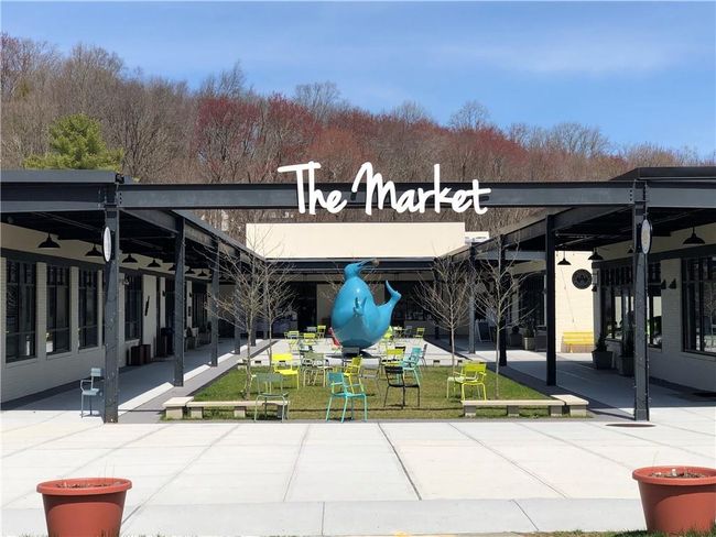 Activate your Fitbit! Stroll to The Market, shops, and more. No need for your car! | Image 30
