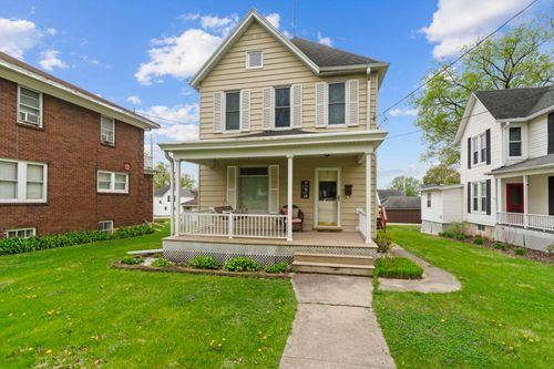 1221 W Lincoln Boulevard, Freeport, IL, 61032 | Card Image