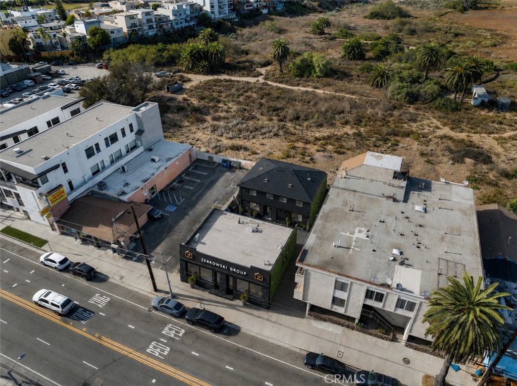Commercial Sale in Playa Del Rey 5
