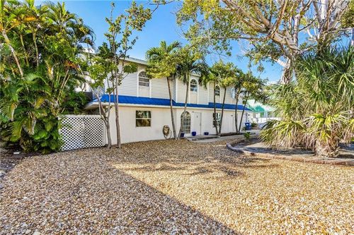 c-135 Delmar Ave, FORT MYERS BEACH, FL, 33931-3209 | Card Image