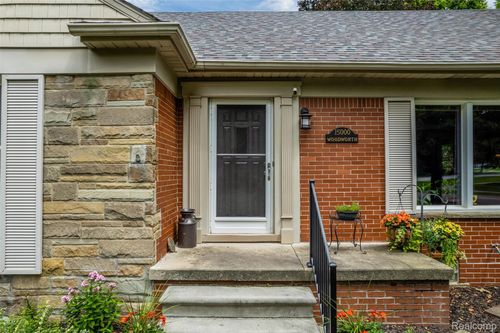 15000 Woodworth, Redford, MI, 48239-3135 | Card Image