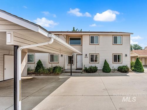 2555 W Malad St, Boise, ID, 83705-6737 | Card Image