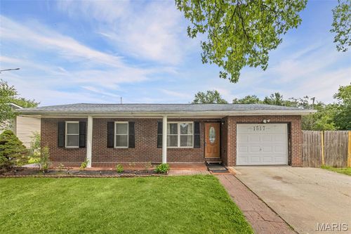 1517 Doris Ave, Cahokia, IL, 62206-2235 | Card Image