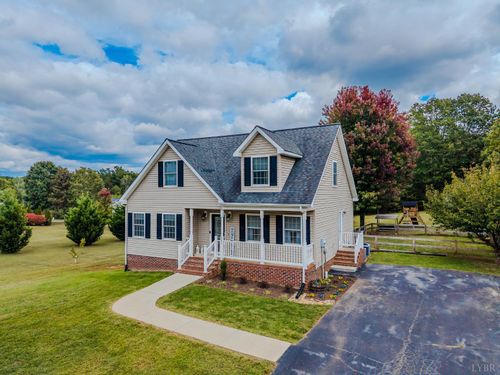 225 Frost Dr, Concord, VA, 24538-3545 | Card Image