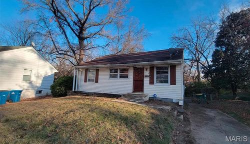 236 Estridge Rd, Saint Louis, MO, 63137-4125 | Card Image