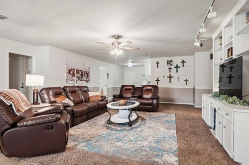 601 Rogers St, Normangee, TX, 77871-2000 | Card Image