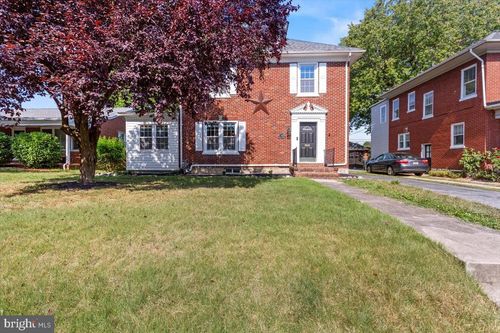 217 Mealey Pkwy, HAGERSTOWN, MD, 21742-3403 | Card Image