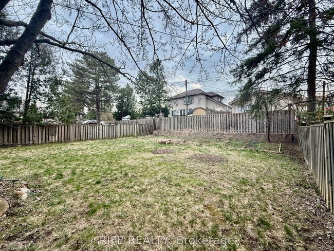 38 Aurora Heights Dr, House other with 3 bedrooms, 2 bathrooms and 2 parking in Aurora ON | Image 14