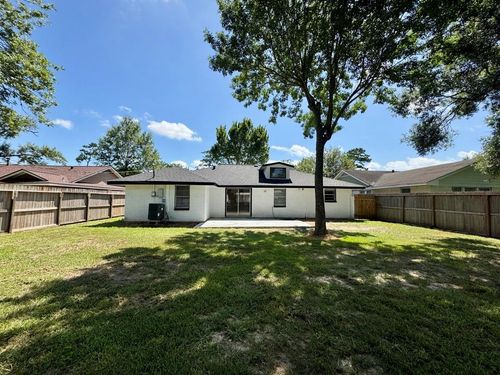 2717 Woodlawn St, Dickinson, TX, 77539-4665 | Card Image