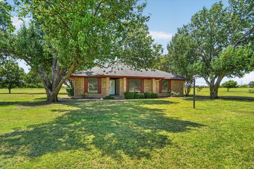 104 Royal Park Ln, Waxahachie, TX, 75165-6101 | Card Image