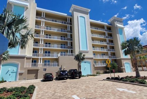 305-125 Island Way, CLEARWATER, FL, 33767-2217 | Card Image