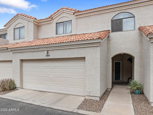 1070 E Sunburst Ln, Tempe, AZ, 85284-1554 | Card Image