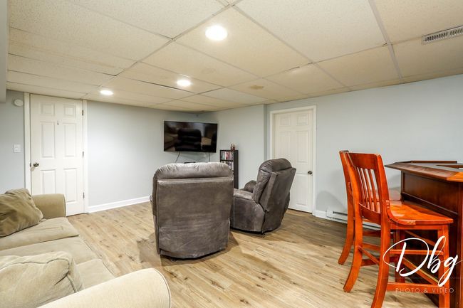 395 Magnolia Ave, House other with 3 bedrooms, 2 bathrooms and 2 parking in Gurnee IL | Image 33
