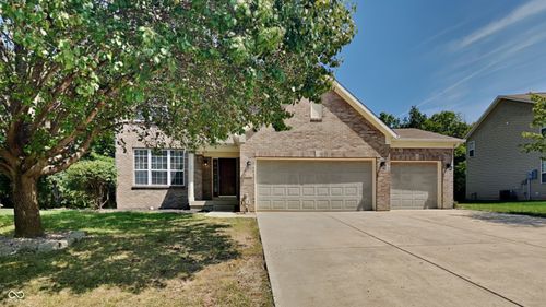 5131 Nicodemus Dr, Plainfield, IN, 46168-8440 | Card Image