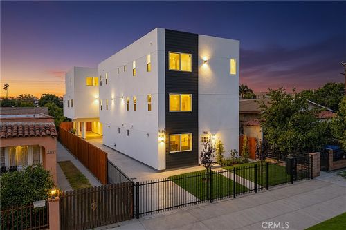 5327 Geer, Los Angeles, CA, 90016 | Card Image