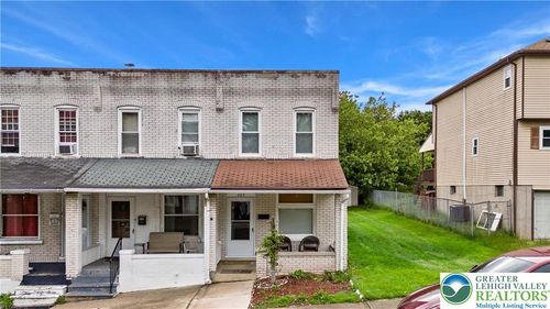 205 N Irving St, Allentown, PA, 18109-2614 | Card Image